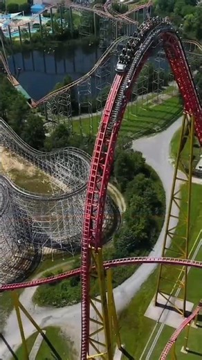 Which Ride Is Scarier? 🎢😱 1️⃣ or 2️⃣ | #shorts