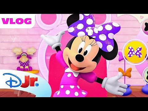 Me & Minnie Mouse Vlog 🎀 | Me & Mickey | ‪@disneyjr‬