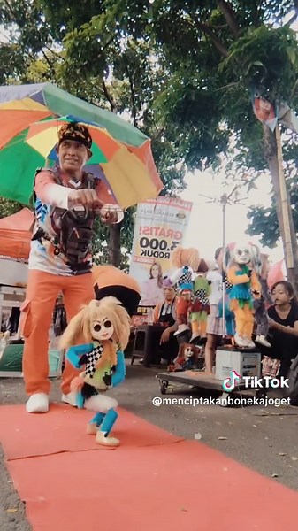 Video Boneka Lucu Joget dan Menari Keren