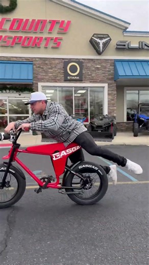 Make time while ya have time 🏁 #motorcycle #dirtbike #trucklife