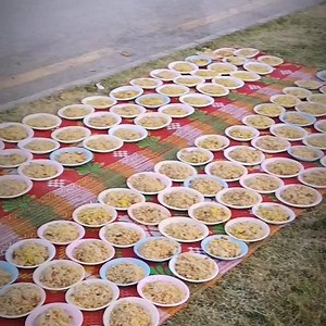 16K views · 381 reactions | #ServeMankind Dastarkhwan 23rd Day Don't miss giving charity on #LaylatulQadr, multiply your good deeds more than 1000 times. Donate now: Call 0300 5953584 or Inbox us. #ServeMankind #ShareYourMeal #donate #volunteer | Serve Mankind | Facebook