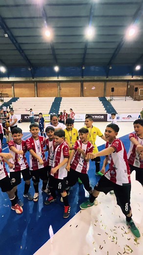 otorrinolaringólogo con los campeones🤩🏆🥇