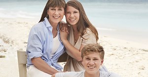 “I think it’s a natural effect of losing him” – How Steve Irwin’s death made the Irwin family stronger