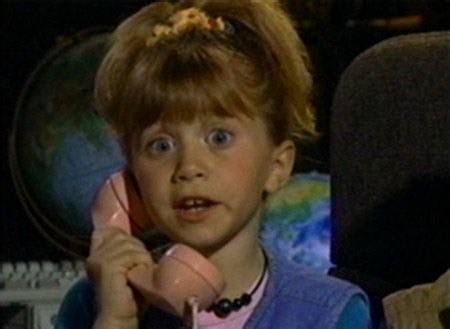 The Adventures of Mary-Kate & Ashley: The Case of Thorn Mansion (1994) | ČSFD.cz