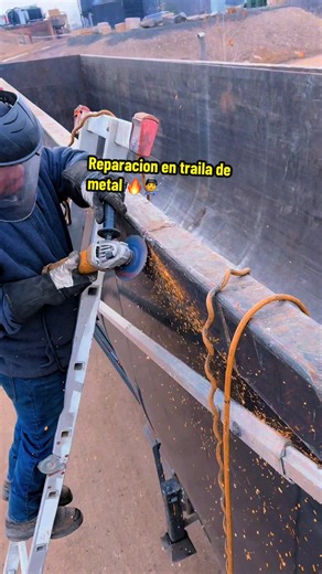 Reparación en traila de metal #viral #parati #weldingtiktok #reparacion #tendencia