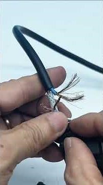 Genius! Don’t Throw It Away—The Easiest Plug Repair Hack No One Talks About! 😱🔧