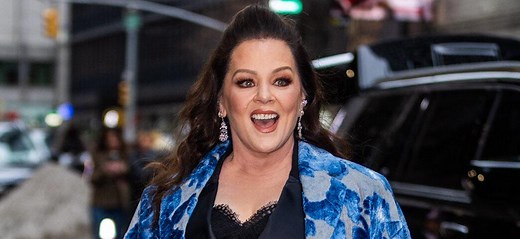 Melissa McCarthy Flaunts 95-Pound Weight Loss In Low-Cut Dress After Major Transformation