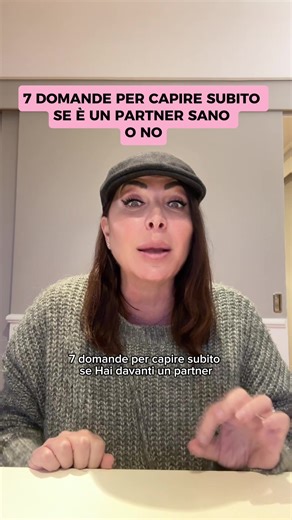 Queste domande valgono anche per una donna. Il pattern è lo stesso, non cambia il funzionamento relazionale. Cambiano le risposte tipiche. In media, risposte NON sane di una donna suonano così: