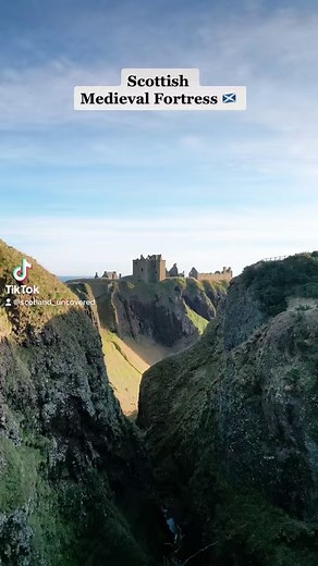 Dunnottar Castle is one of Scotlands most breathtaking castles! Follow for tour of Dunnottar Castle 🏰🏴󠁧󠁢󠁳󠁣󠁴󠁿 #scotland #dunnottarcastle | Scotland Uncovered