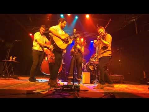 Sierra Hull - "Bombshell" "Live"