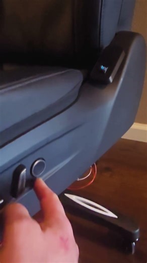 Fully operational Tesl office Chair
