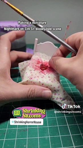 Making miniature Freddy Kreuger scene for shrinking horror house #shrinkinghorrorhouse #nightmareonelmstreet #dollhouse #miniature #mini #tinyhome #adhd #uvresin