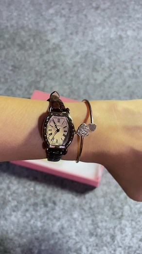 udah free gelang cantik dan ada garansinya✨ #rekomendasi #jamtangan #murah #fyp