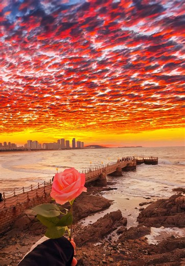 Sunset That Takes Your Breath Away: Golden Sky Moments