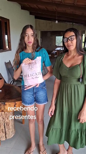 recebendo presentes #recebidos #fouryou #vaiprofy #fyyy #fip | people receiving gifts