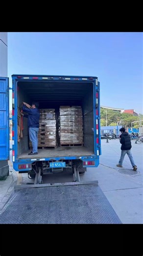 Daily Factory Shipment | Order Packing & On-Time Delivery