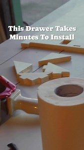 🧩 As easy as assembling Legos What if building out your van was (almost) child’s play? At Simple Vans, our kits are designed to be: 🔩 Easy to assemble yourself 🪛 No special tools or pro skills needed 📦 Delivered ready to build 🕐 Installed in just a few hours 🇫🇷 Made in France with quality wood Each part fits together naturally, like a well-designed puzzle. One kit, one van, and a few steps later, you’re ready to hit the road. No need to be a DIY expert. Just the desire to travel simply, a