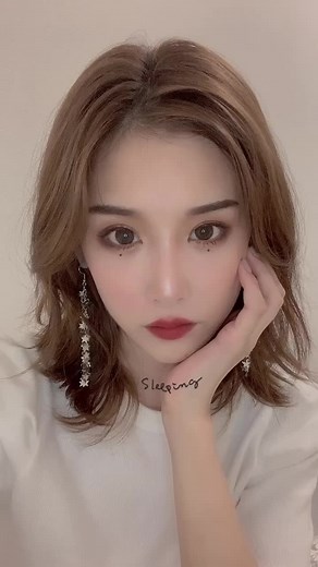 益田アンナ水着と涙ぼくろメイクのおすすめ動画