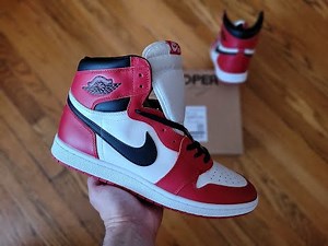 Air Jordan 1 Chicago custom by Developer Boring VS 1985 OG