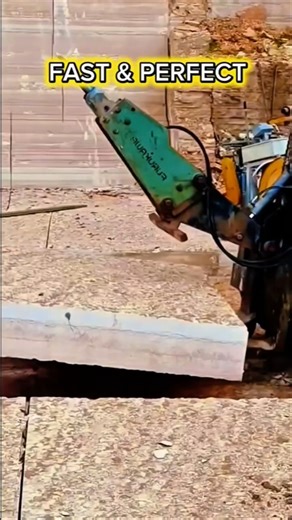 Mini Loader with Hammer Attachment – Fast & Precise Stone Paving.