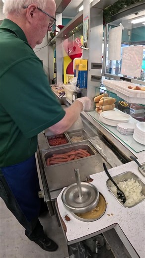 Hanks Franks (@hanksfranksofficial)’s videos with original sound - Hanks Franks