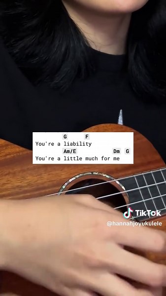liability is one of lorde’s most beautiful songs 🙁 I might do hard feelings next… CAPO: 1st fret on standard uke FINGERPICKING: 12343212 (if string 1 is closest to ur face and string 4 is closest to the floor) STRUMMING: D DDU #lorde #ukuleletutorial #ukuleletok #lordesummer