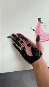 Flowers bloom on the other side of the river, I draw a story of love with you