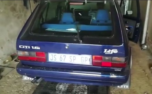 VW Golf 1.6i Life Stance: Velocity Revving and Specs