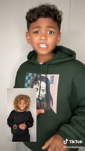 Son playing a game with Makayla 🤦🏽‍♂️