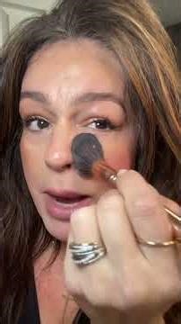 Perfect Undereye Setting Powder Application Tips #powder #undereye
