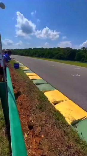 Top 3 fastest bike in this world 1 Dodge Tomahawk Top Speed 420/Miles 2 The MTT New RR Top Speed 260/Miles 3 Kawasaki Ninja H2R Top Speed 249/Miles | ABS MotorSports