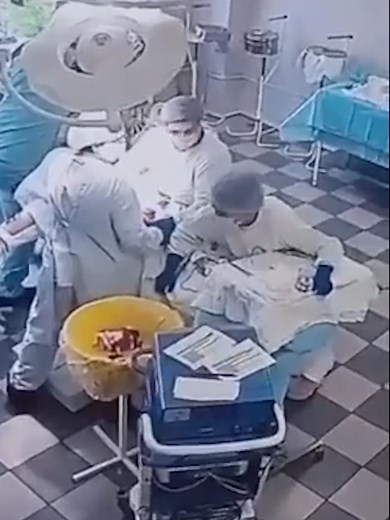 Doctors in Russia continued surgery on a patient despite a powerful magnitude 8.8 earthquake striking, the region's health minister said on his Telegram channel. #abcnews #news #russia #earthquake #tsunami