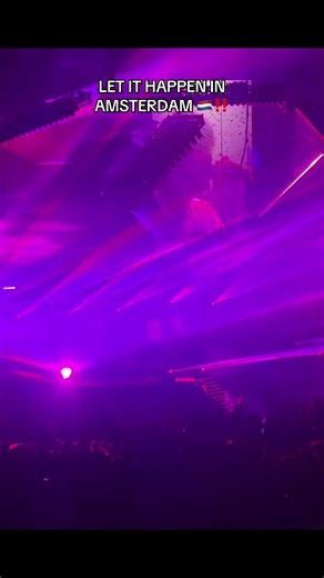 Tame Impala performing Let it Happen in Amsterdam #tameimpala #deadbeattour #amsterdam #concert #letithappen