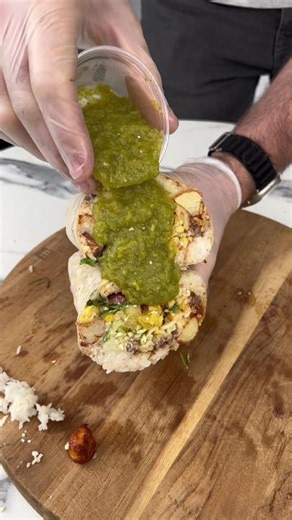 That salso tho 🤯🔥 #javaburrito #burrito #foodie