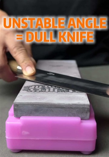 One of the biggest challenges in knife sharpening is keeping the angle stable. An unstable sharpening angle can make it difficult to restore a sharp edge, and in some cases, it can even damage the blade. With the Cheefarcut Guided Sharpener, the sharpening angle stays fixed and consistent, making the whole process easier to control and helping you achieve consistent, repeatable sharpness. Stable angle. More control. Sharper edge. If you’re interested in the Cheefarcut Guided Sharpener or sharpen