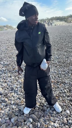 À la plage dans le Nord : il veut 'cayer slow'