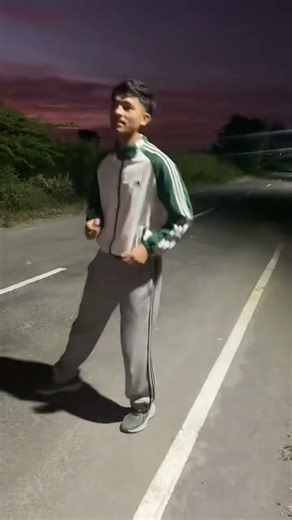 Dancing footwork practice #boxinginspiration #boxingmotivation #boxing training #music