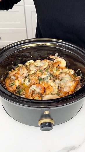Easy seafood dinner in the crockpot I make lemon shrimp in my slow cooker. | Justine Kameron