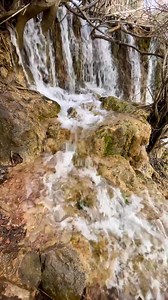 💦 Lagunas de Ruidera 💦 El agua lo inunda todo 💦 el agua es vida 💦 #parquenaturaldelaslagunasderuidera #lagunasderuidera #parquenatural #nationalparks #castillalamancha #ossademontiel | Ruidera treasures