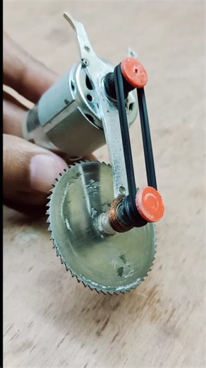 384K views · 45K reactions | I was about to lose my finger with DIY saw #electronics #electrical #electrician #tech #techno #technology #diy #accident #circuit #diycrafts #motor #dcmotor #experiment #cool #engineering #instagood #instagram #fbreels #reelitfeelit #réel | Science & Engineering | Facebook