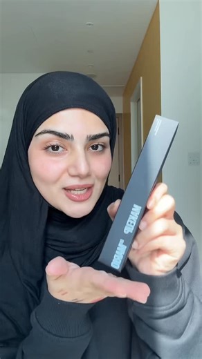 Manalmuffin - Dubai 🇦🇪 on Instagram: "this goodie bag was SO worth it ngl 🥹 from @makeupbymario masterclass on Sephoria Day 1 ✨ @sephoramiddleeast 🫶🏼💄 #sephoria2025 #sephoriadubai #manalmuffin #makeupbymario #themasterclass"