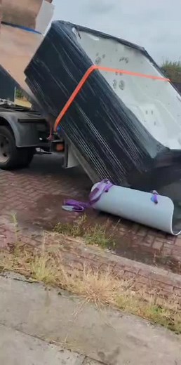 Effortless Hot Tub Transfer by Expert Engineers