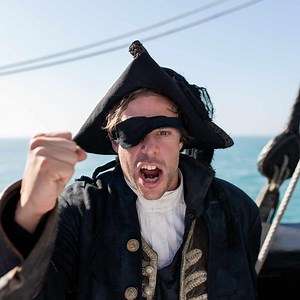 Piraten | Von Haustieren an Bord und brennenden Bärten - CheckPod - Der Podcast mit Checker Tobi | BR Podcast