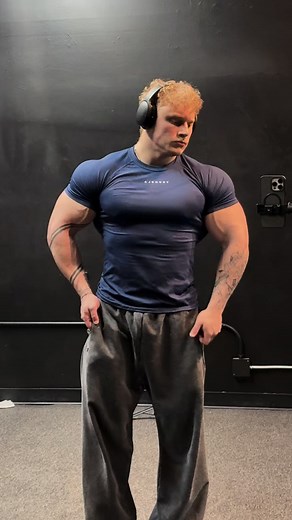 114K views · 700 reactions | Ready to go to work • @youngla locked and loaded Code “LATMAN” 15% off欄 #latman #youngla #wings #bodybuilding #prep | Jake Leonard | Facebook