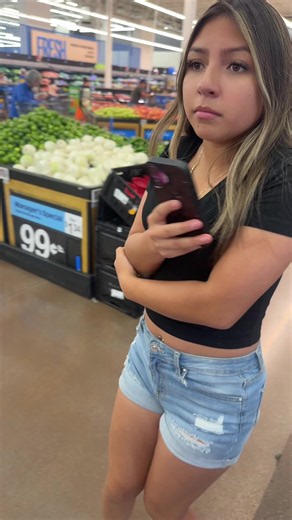 Brought the kids to Walmart to have some fun😁😁 @𝐄𝐯𝐞𝐥𝐲𝐧♛ @⃟ #jennyv004 #momlifebelike #momsoftiktok