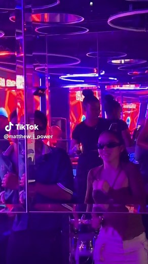 Easy Workout with Matthew Power ft Reece