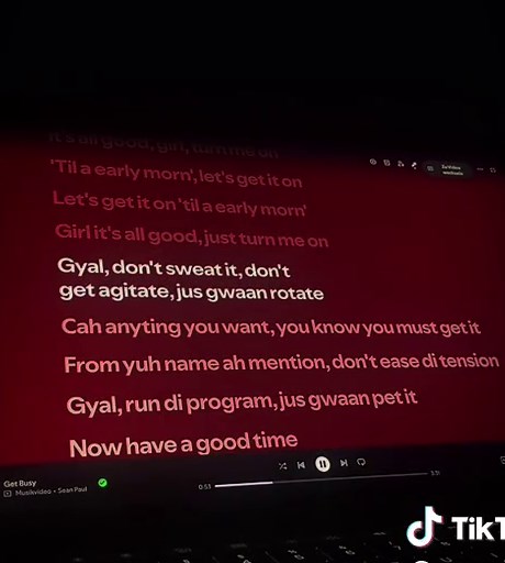 Top English Songs to Vibe With on Spotify