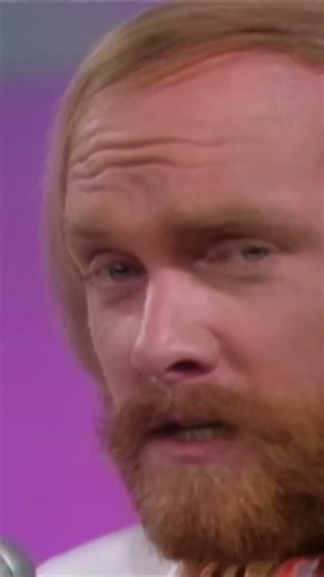 Happy birthday Mike Love 🎉