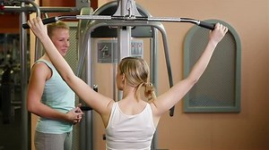 Fitness Trainer Explaining Lat Machine Gym Stock Footage Video (100% Royalty-free) 1772399 | Shutterstock