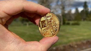 Watch Cryptochips | Bitcoin ﹙BTC﹚ Physical Crypto Coin on Amazon Live